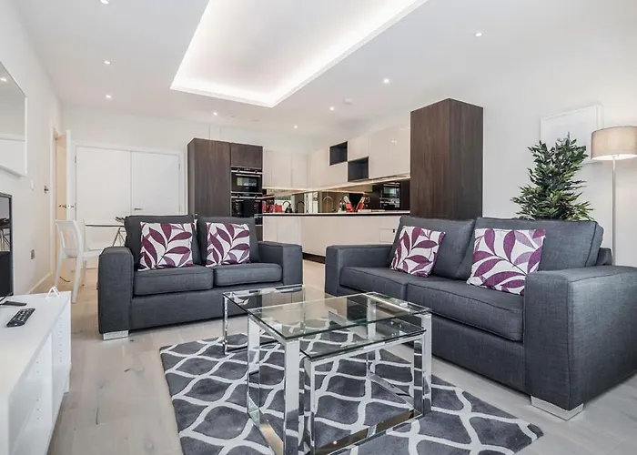 Roomspace Serviced Apartments- Lyons House